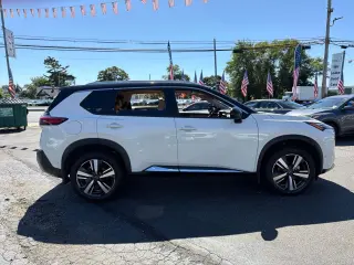 Nissan Rogue 2022 AWD Platinum 4p Crossover