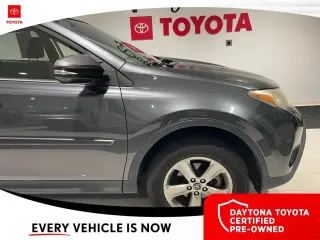 Toyota RAV4 2015 4x4 XLE 4p SUV