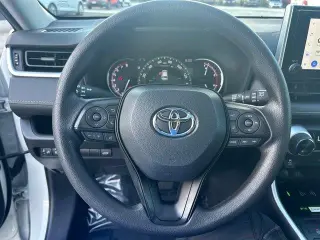 Toyota RAV4 2024 XLE 4dr SUV