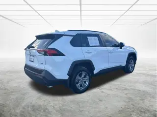 Toyota RAV4 2024 XLE 4dr SUV