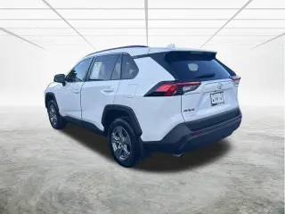 Toyota RAV4 2024 XLE 4dr SUV