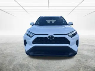 Toyota RAV4 2024 XLE 4dr SUV