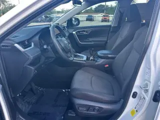 Toyota RAV4 2024 XLE 4dr SUV