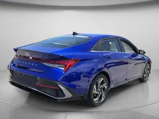 Hyundai ELANTRA 2025 SEL Conveniencia 4p Sedán