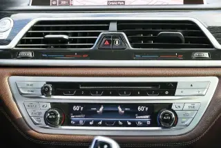 Sedán BMW 7 Series 2020 AWD 750i xDrive 4dr