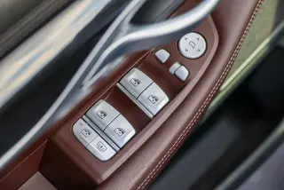 Sedán BMW 7 Series 2020 AWD 750i xDrive 4dr