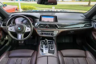 Sedán BMW 7 Series 2020 AWD 750i xDrive 4dr