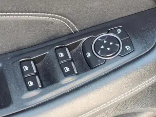 Ford Edge 2024 AWD Titanium SUV 4 puertas