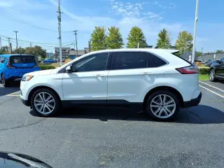 Ford Edge 2024 AWD Titanium SUV 4 puertas