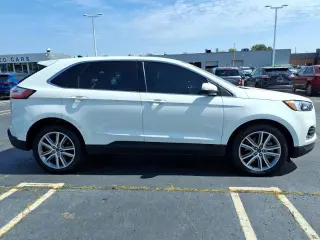 Ford Edge 2024 AWD Titanium SUV 4 puertas