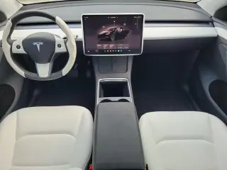 Tesla Modelo Y 2025 Long Range 4dr Crossover