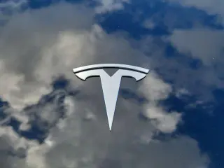 Tesla Modelo Y 2025 Long Range 4dr Crossover