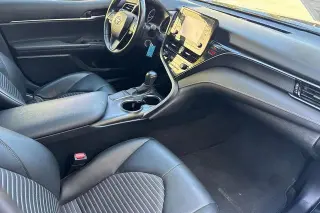 Toyota Camry 2024 SE Sedán 4p.