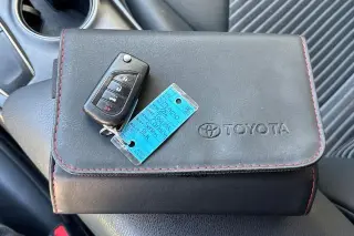 Toyota Camry 2024 SE Sedán 4p.