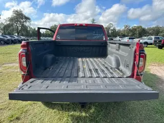 GMC Sierra 1500 2018 4x4 SLT 4p Puerta trasera cabina de tripulación estándar 6.5 ft. CA