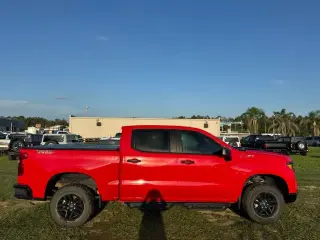 Chevrolet Silverado 1500 2025 4x4 Custom Trail Boss 4dr Crew Cab 5.8 ft. SB