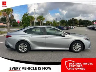Toyota Camry 2025 LE 4dr Sedán