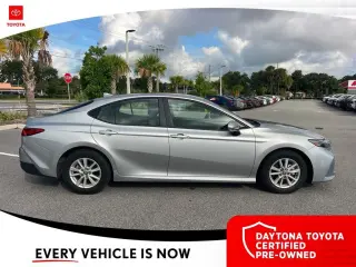 Toyota Camry 2025 LE 4dr Sedán