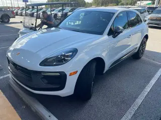 Porsche Macan 2023 4x4 T 4p SUV