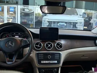 Mercedes-Benz GLA 2018 GLA 250 4dr SUV