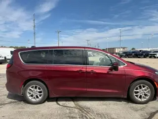 Chrysler Pacifica 2023 Touring L 4dr Mini-Van