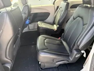 Chrysler Pacifica 2023 Touring L 4dr Mini-Van