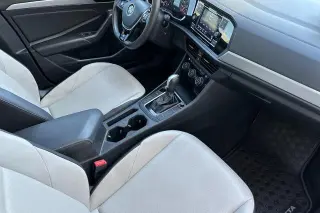 Volkswagen Jetta 2020 R-Line 4dr Sedan 8A SULEV