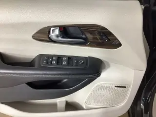Chrysler Pacifica 2022 Limited 4dr Mini-Van