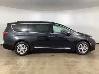 Chrysler Pacifica 2022 Limited 4dr Mini-Van