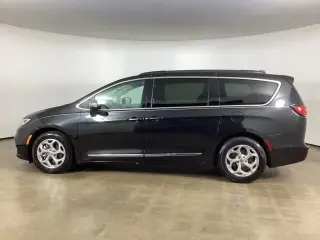 Chrysler Pacifica 2022 Limited 4dr Mini-Van