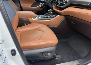 Toyota Highlander Hybrid 2022 AWD Platinum 4dr SUV