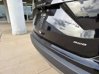 Ford Edge 2023 4x4 Titanium 4p Crossover