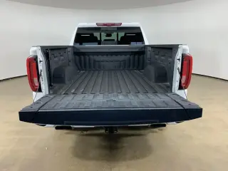 GMC Sierra 1500 2023 4x4 Denali 4dr Crew Cab 5.8 ft. SB