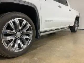 GMC Sierra 1500 2023 4x4 Denali 4dr Crew Cab 5.8 ft. SB