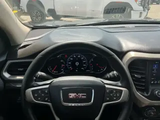 GMC Acadia 2023 Denali 4p SUV