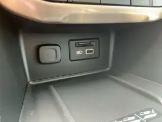 GMC Acadia 2023 Denali 4p SUV