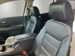 GMC Acadia 2023 Denali 4p SUV