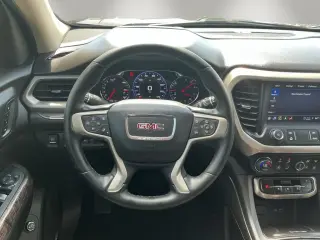 GMC Acadia 2023 Denali 4p SUV
