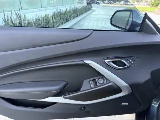 Chevrolet Camaro 2021 LT1 convertible de 2 puertas
