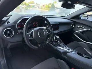 Chevrolet Camaro 2021 LT1 convertible de 2 puertas