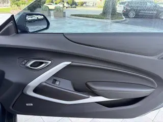 Chevrolet Camaro 2021 LT1 convertible de 2 puertas