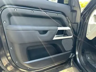 Land Rover Defender 2020 AWD 110 SE 4dr SUV