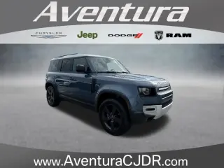 Land Rover Defender 2024 4x4 110 P300 S 4p SUV