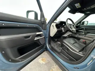 Land Rover Defender 2024 4x4 110 P300 S 4p SUV