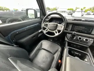 Land Rover Defender 2024 4x4 110 P300 S 4p SUV