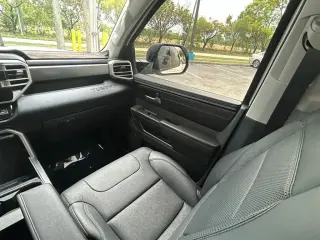Toyota Tundra 2024 4x2 SR5 4dr CrewMax Cab Pickup SB