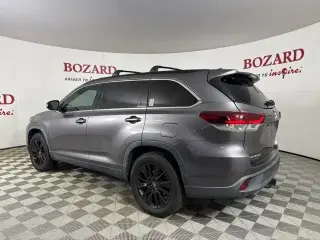 Toyota Highlander 2019 SE 4dr SUV
