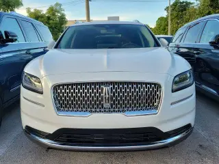 Lincoln Nautilus 2023 4x4 Estándar 4p SUV