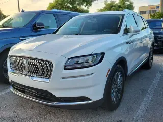 Lincoln Nautilus 2023 4x4 Estándar 4p SUV