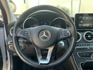 Mercedes-Benz Clase C 2016 C 300 4dr Sedán